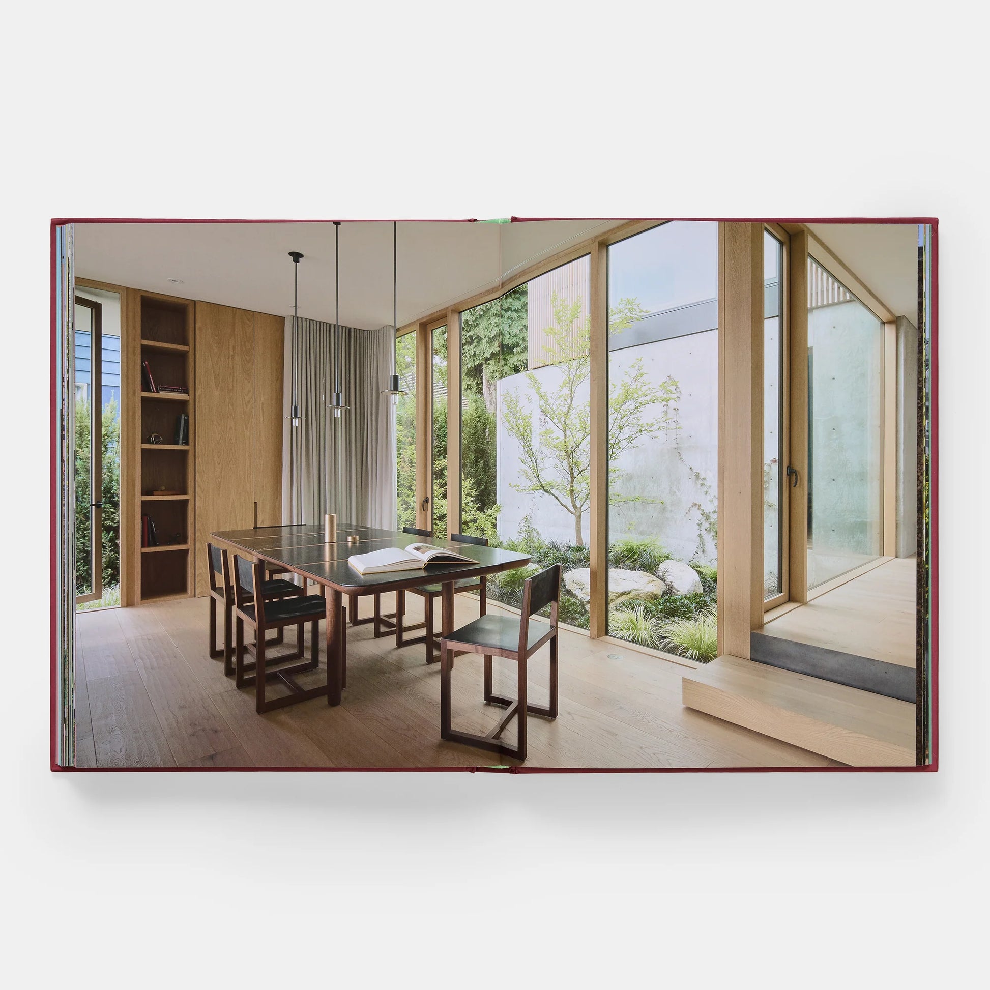 Courtyard Homes, de Joann Plockova