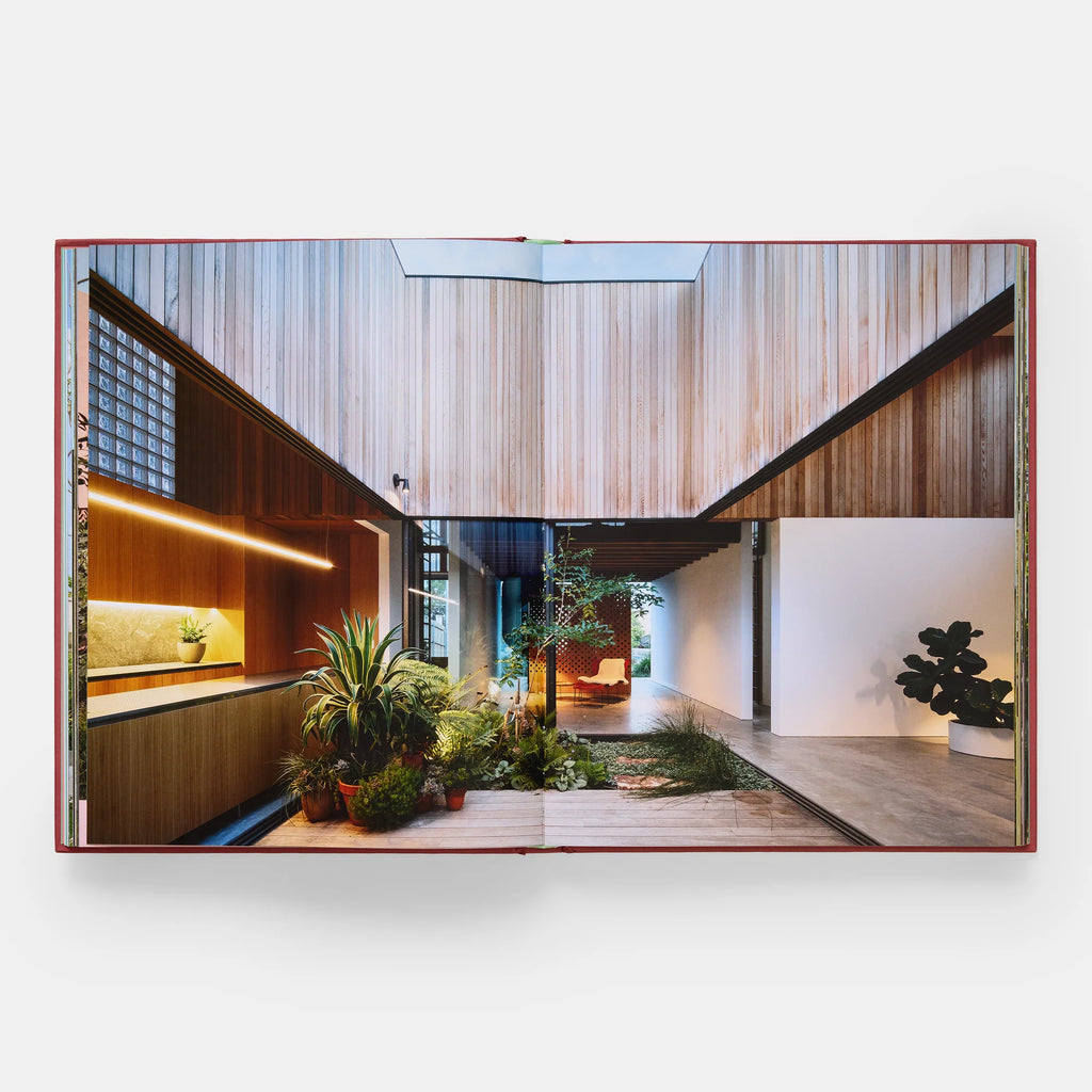 Courtyard Homes, de Joann Plockova